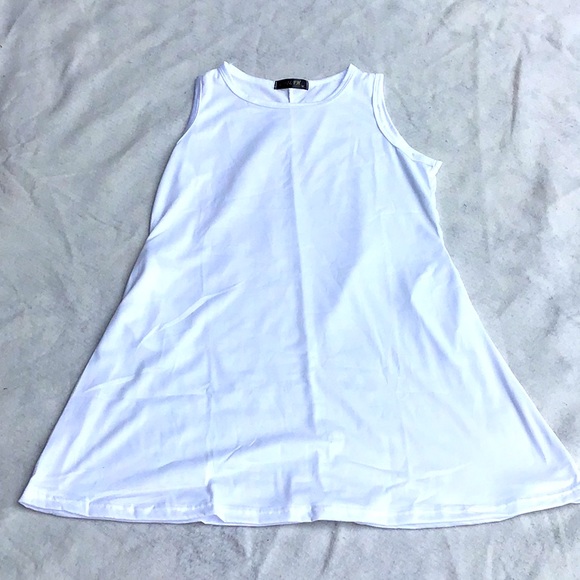 V. CDJLFH, women’s white sleeveless blouse. S M - Picture 1 of 3